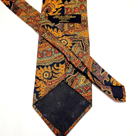Vintage BROOKS BROTHERS  100% Silk Necktie - Picture 2 of 4